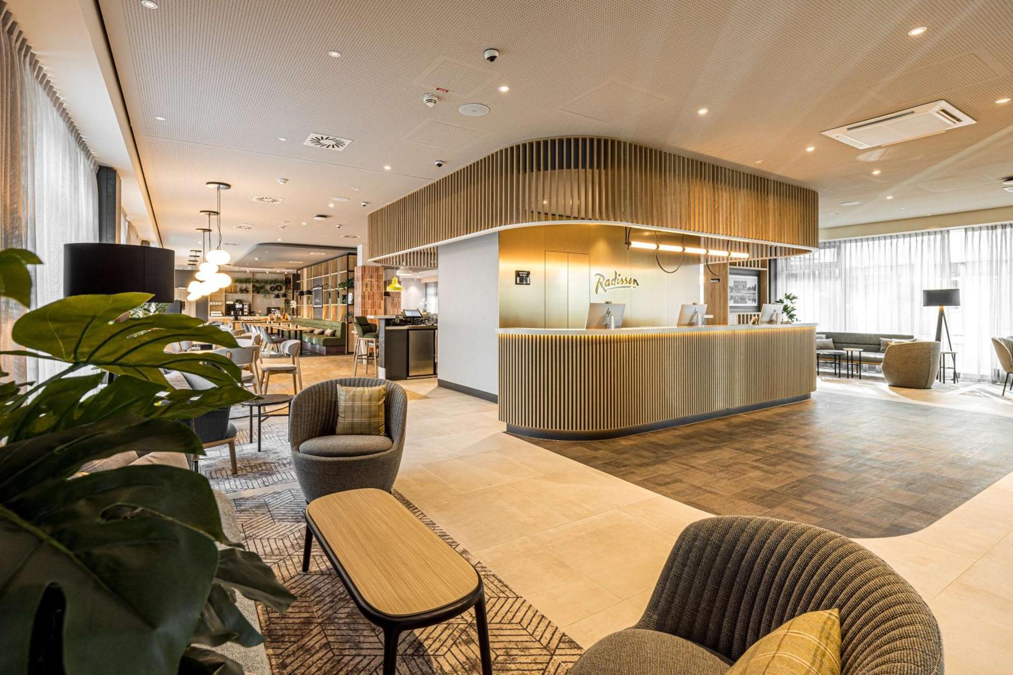 Radisson Hotel Lipsia Esterno foto