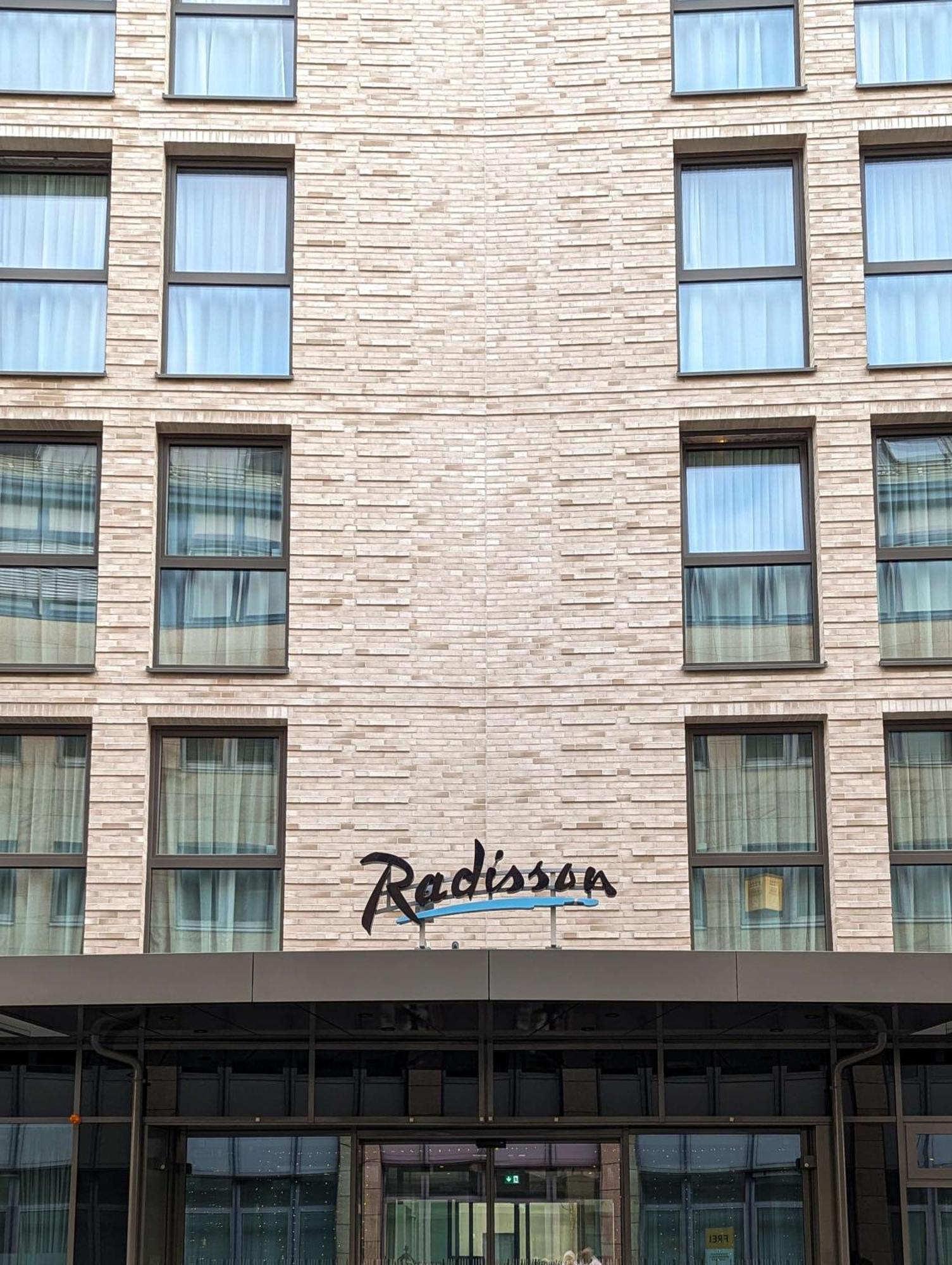 Radisson Hotel Lipsia Esterno foto